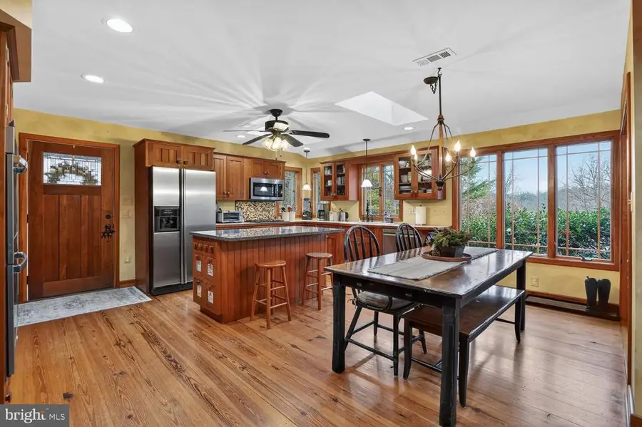 6195 Lerner Ln, Broad Run, VA  - Image #2