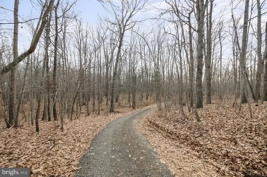 7389 Leeds Manor Rd, Marshall, VA  - Image #2