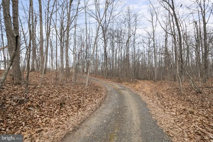 7389 Leeds Manor Rd, Marshall, VA  - Image #3