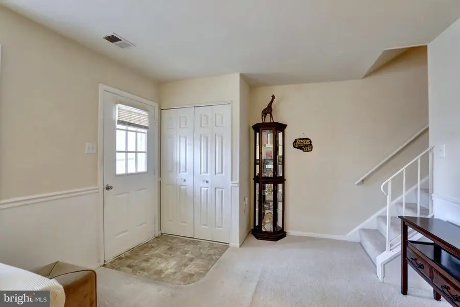 4519 Appledale Ct, Marshall, VA  - Image #2