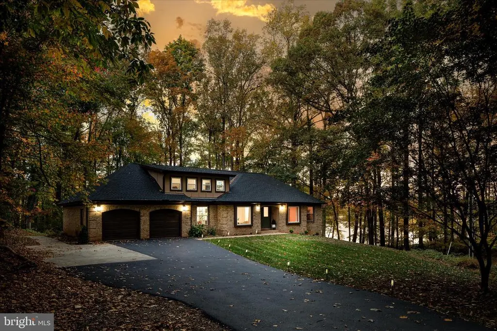 4386 Lakewood Dr, Warrenton, VA  - #1