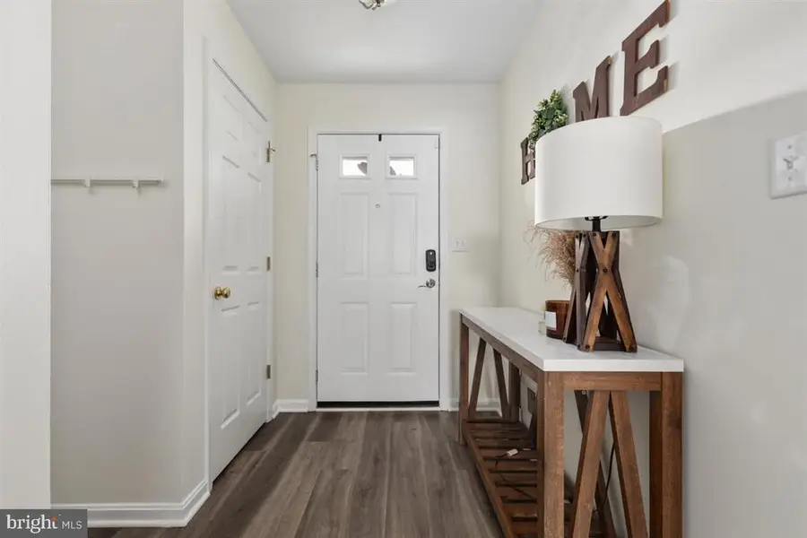 511 Highland Towne Ln, Warrenton, VA 20186 - #2