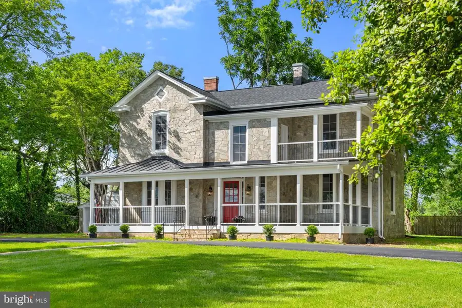 105 Washington St E, Remington, VA 22734 - #3