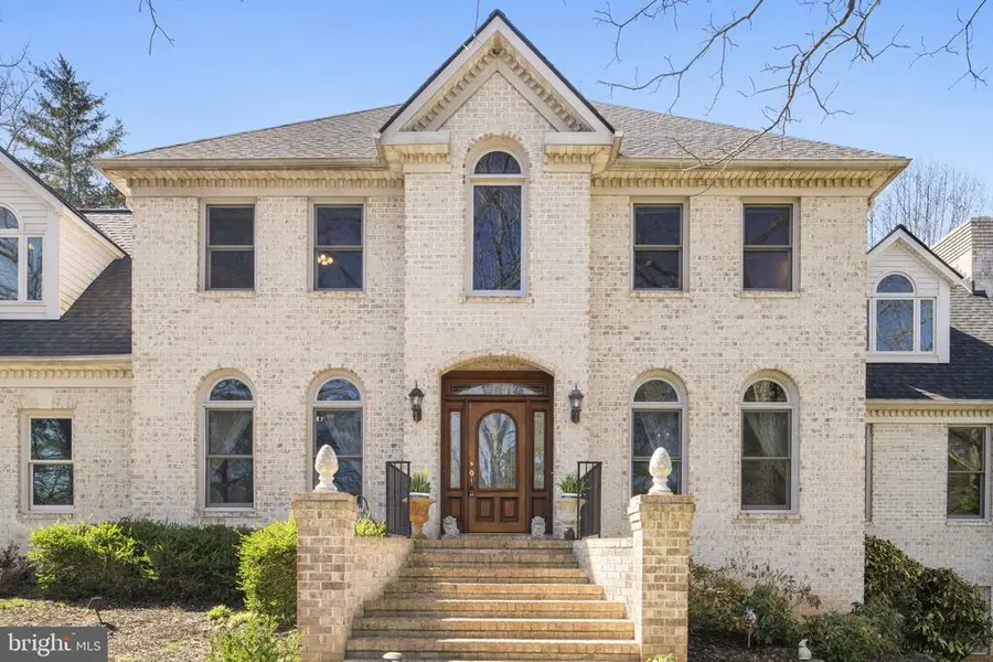 7929 Wellington Dr, Warrenton, VA 20186 - #2