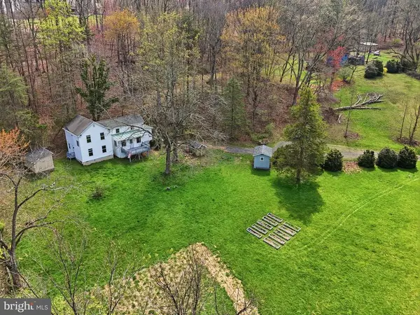 6537 Watery Mountain Rd, Warrenton, VA 20186