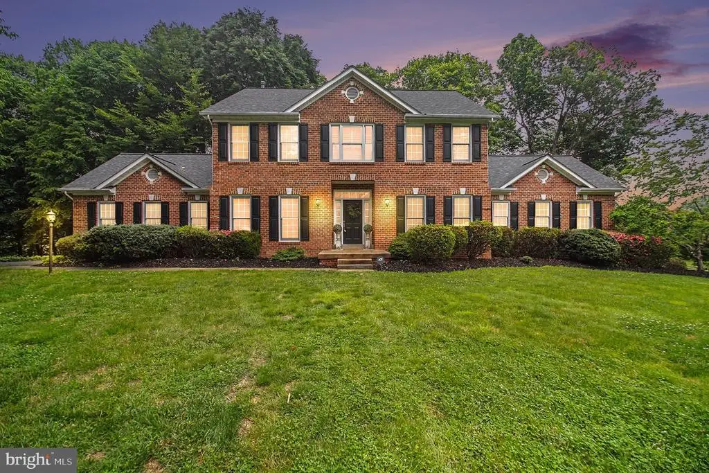 7182 Brewster Ln, Warrenton, VA 20187 - #1