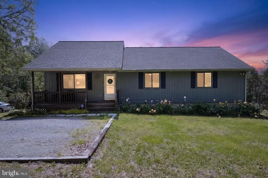 8427 Springs Way Pl, Warrenton, VA 20186 - #2