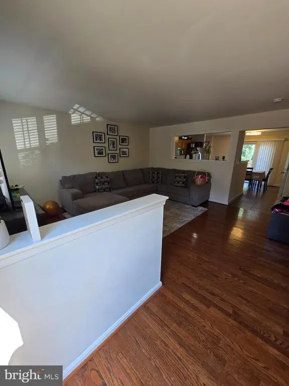 544 Highland Towne Ln, Warrenton, VA 20186 - #3