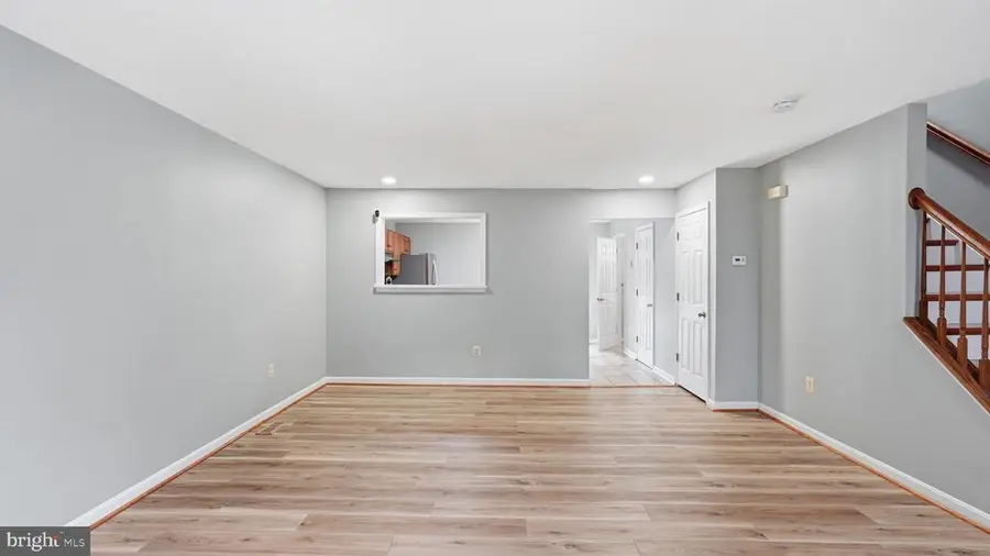 526 Highland Towne Ln, Warrenton, VA 20186 - #2