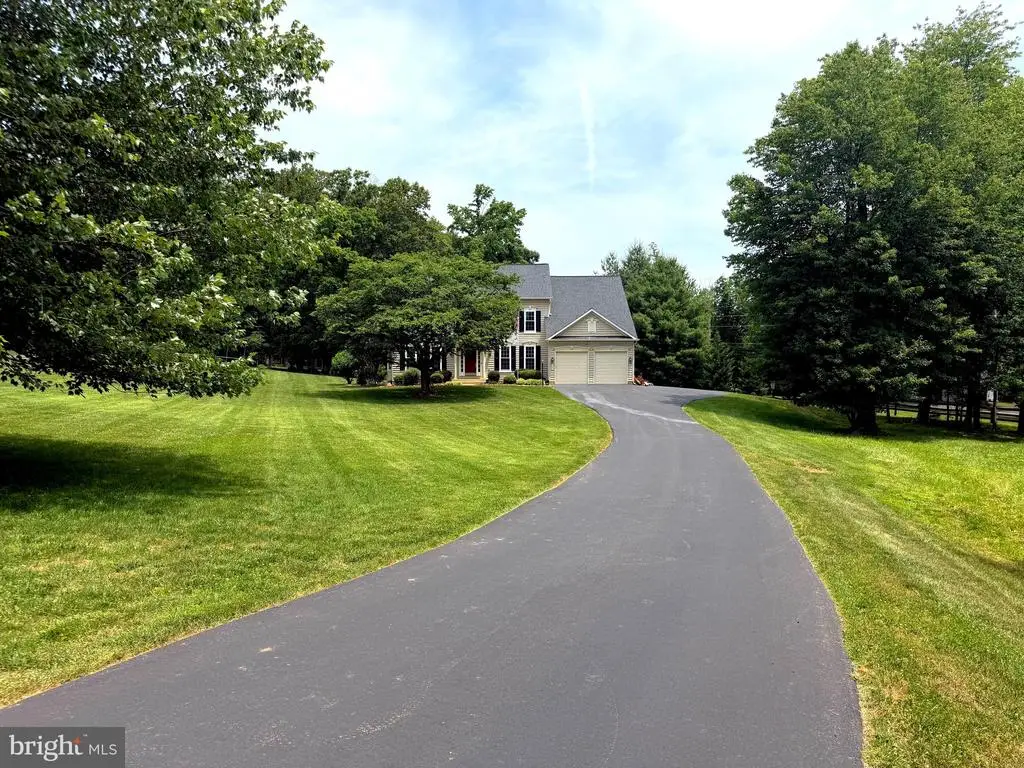 7103 New Kensington Ct, Warrenton, VA 20187 - #1