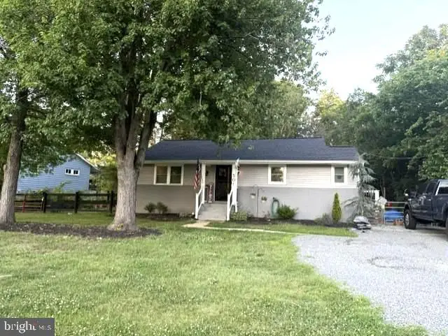 301 Duey Rd N, Remington, VA 22734 - #1
