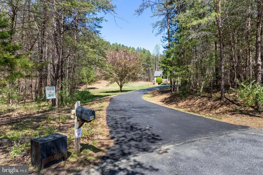 286 Lewis Dr, Ruckersville, VA 22968 - #2