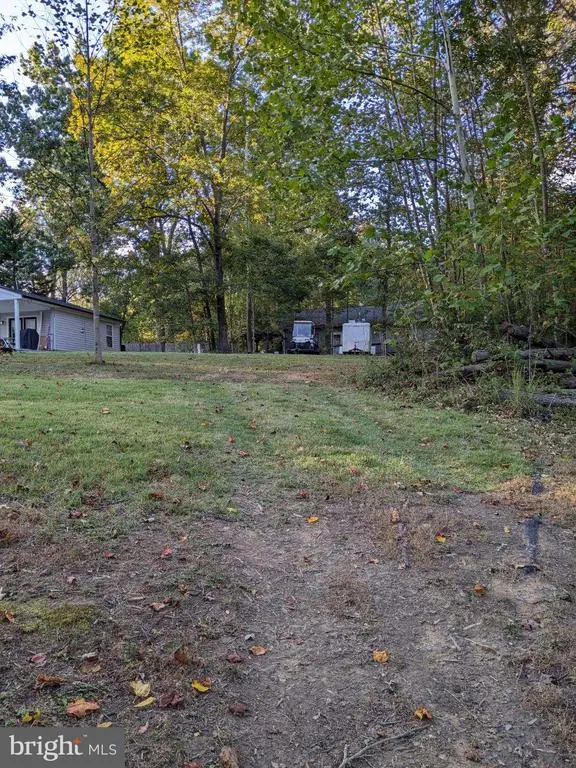 Redbud Dr, Louisa, VA 23093