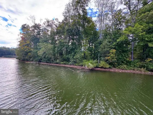 Compass Cove, Mineral, VA 23117
