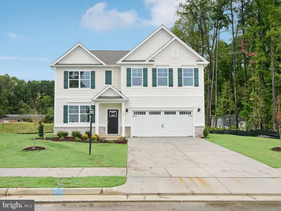202 Glenmore Ln, Keswick, VA 22947 - #2