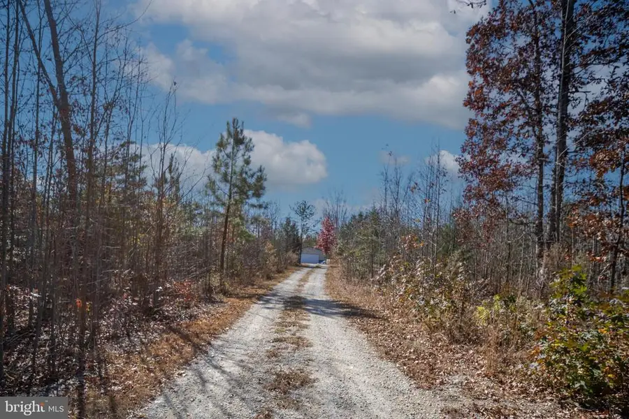 564 Equestrian Landing Trl, Bumpass, VA 23024 - #2