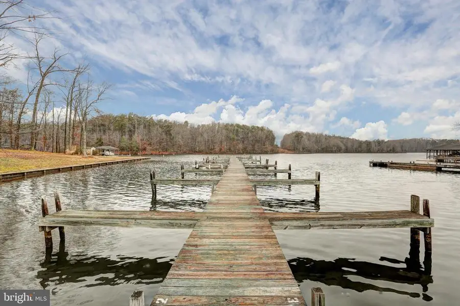 225 Lakeview Dr, Mineral, VA 23117 - #3