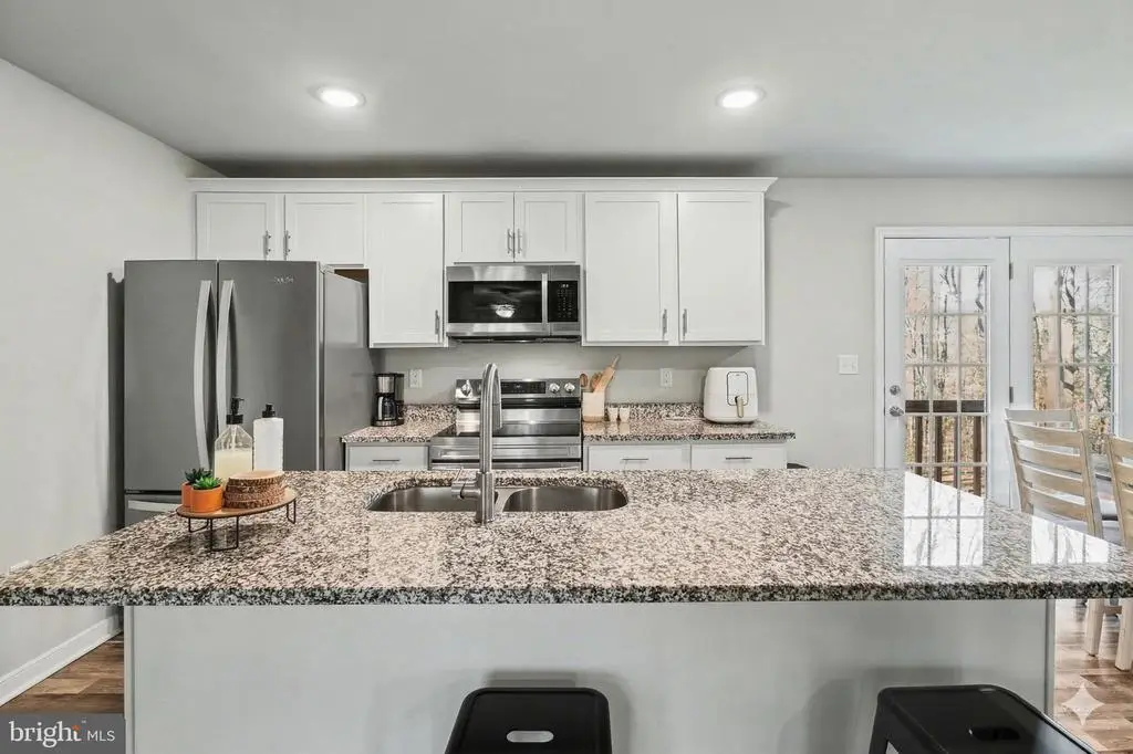 379 Moon Shadow Ln, Louisa, VA 23093 - #1