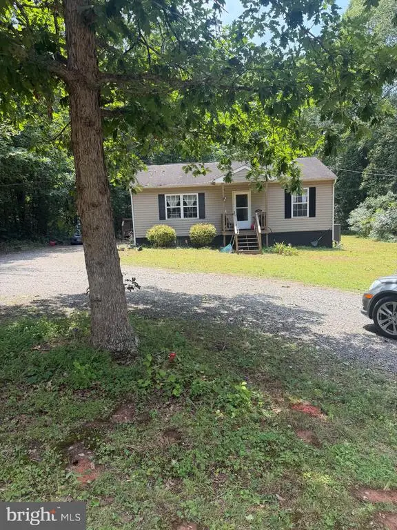 143 Oakland Pl, Louisa, VA 23093