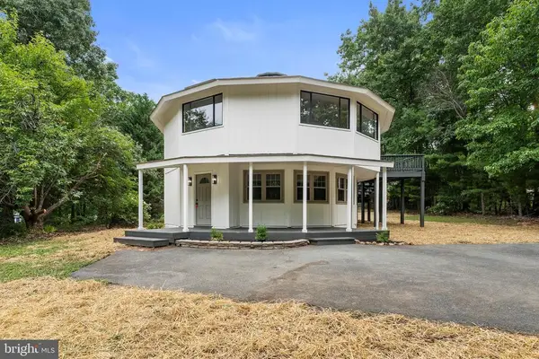 39 School Bus Rd, Louisa, VA 23093