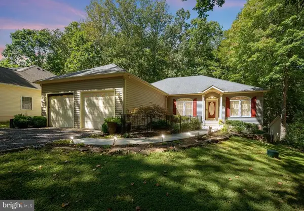 1101 Eastover Pkwy, Locust Grove, VA 22508