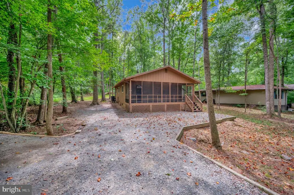 206 Stratford Cir, Locust Grove, VA 22508 - #1