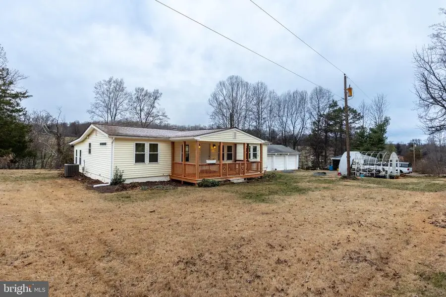 7116 Spotswood Trl, Gordonsville, VA 22942 - Image #2