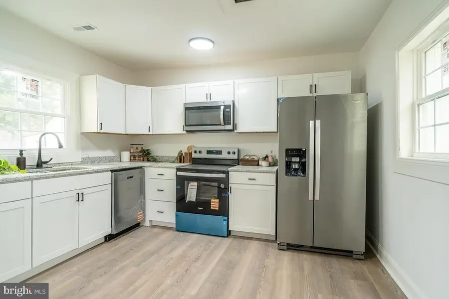 120 Charles St, Gordonsville, VA 22942 - #3