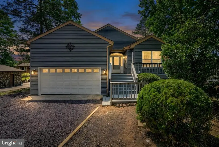 248 Washington St, Locust Grove, VA 22508 - #2