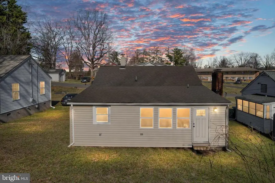 246 Berry St, Orange, VA 22960 - #2