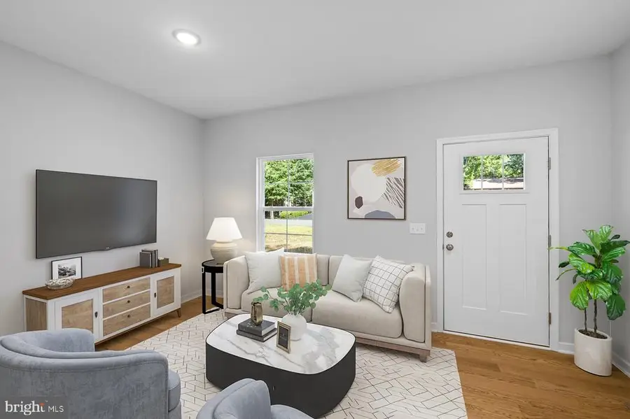 327 Yorktown Blvd, Locust Grove, VA 22508 - #2