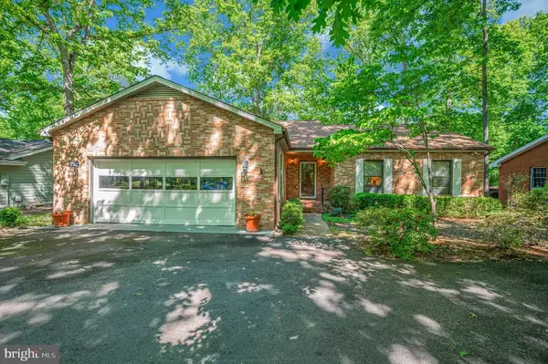 109 Fairway Dr, Locust Grove, VA 22508