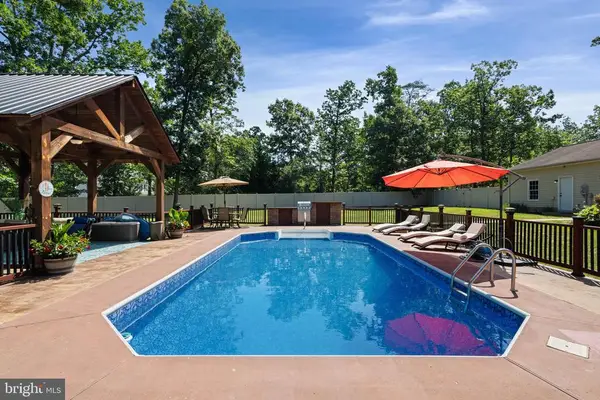 25360 Kylies Ln, Rhoadesville, VA 22542