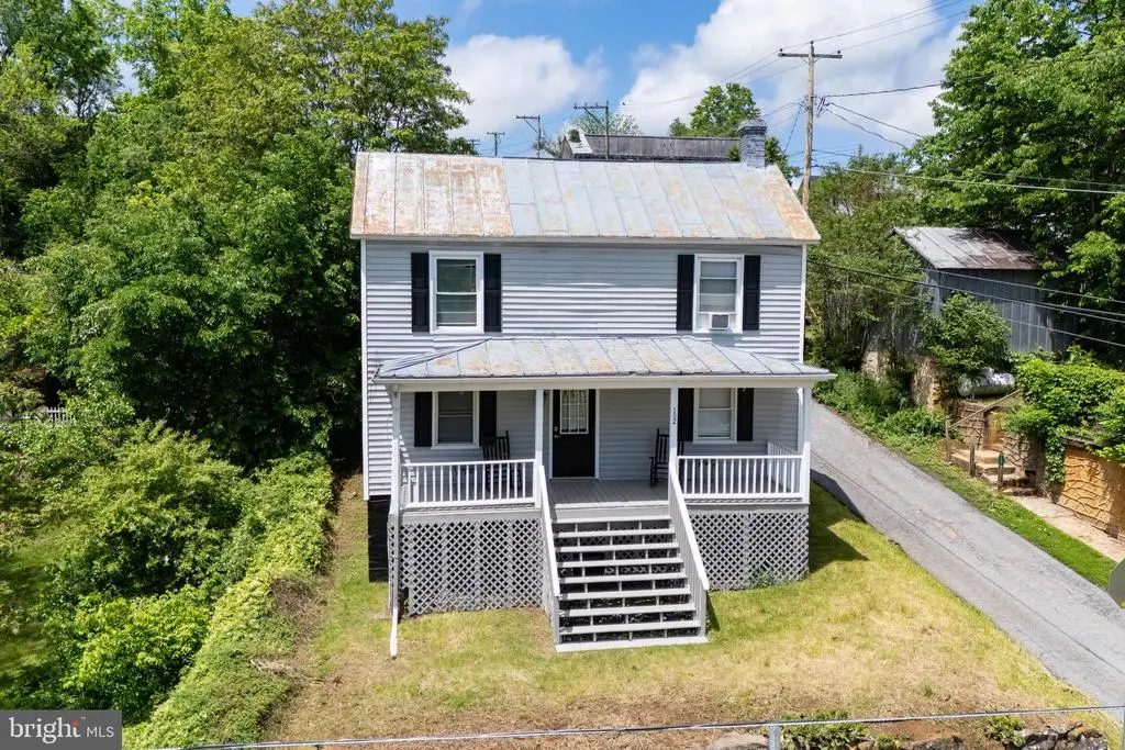 102 Hawksbill St S, Luray, VA 22835 - #1