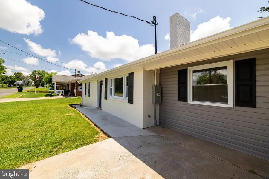 26 O'flinn St, Luray, VA 22835 - #3