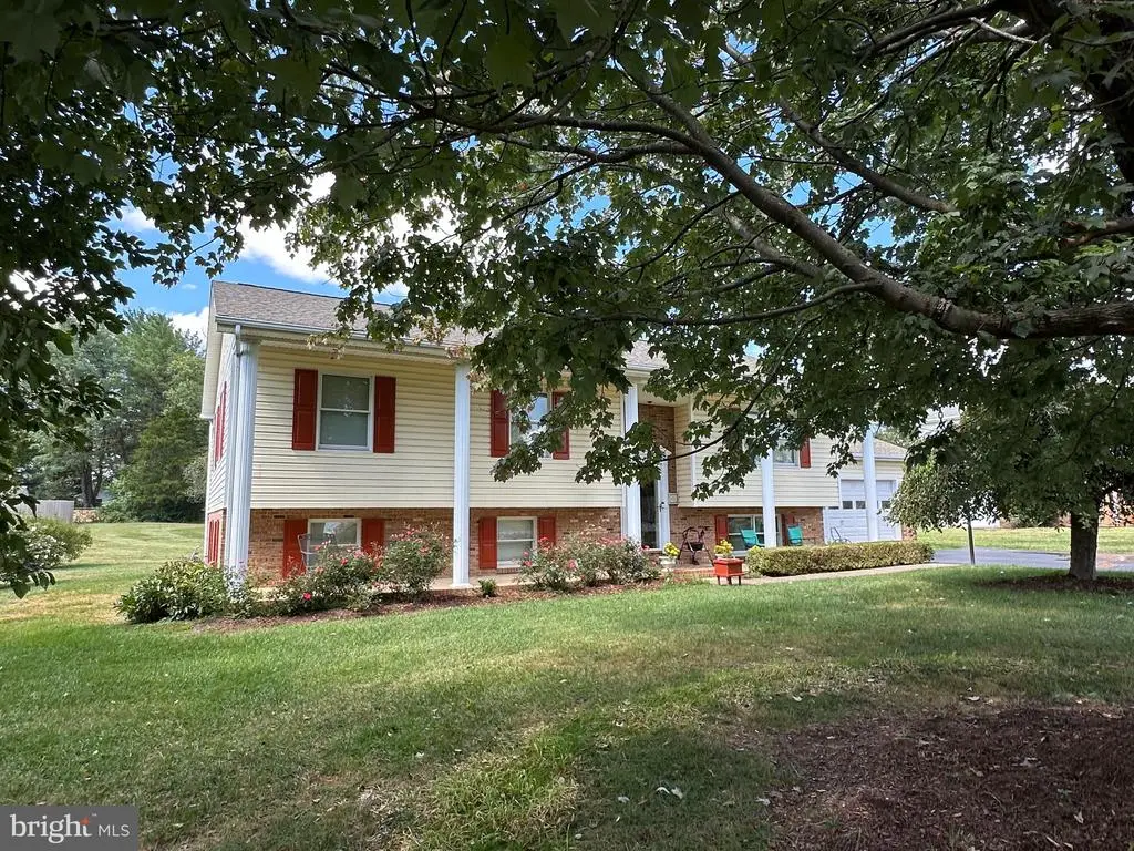 3 Meadow Ln, Luray, VA 22835 - #1