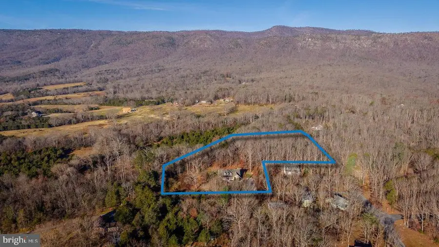 987 Riverside Dr, Luray, VA 22835 - #2