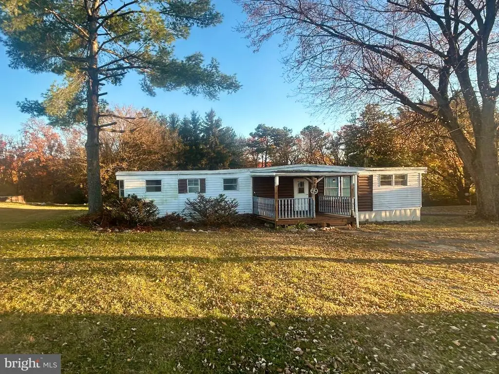 242 Trenton Ave, Shenandoah, VA 22849 - #1