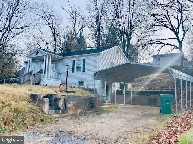1312 Main St E, Luray, VA 22835 - #3