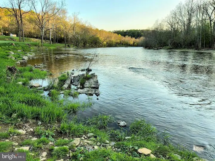 39 Whistle Ln, Shenandoah, VA 22849 - Image #2