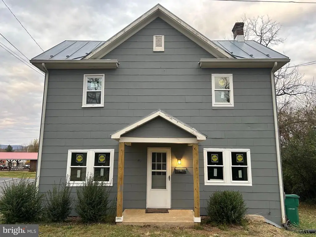 125 High St, Luray, VA 22835 - Image #1