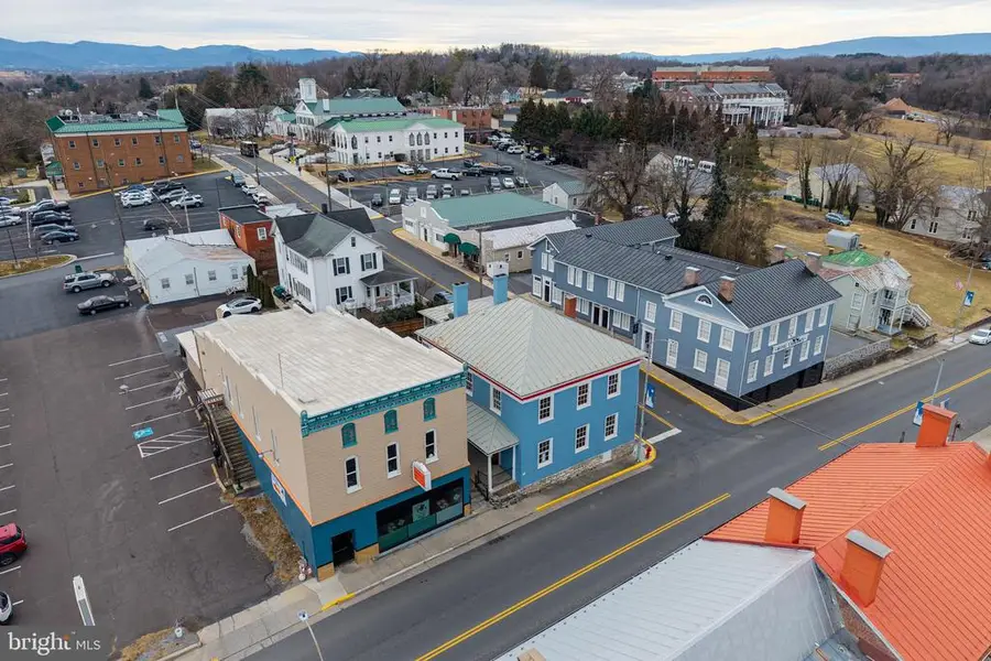 221 Main St W, Luray, VA 22835 - Image #2