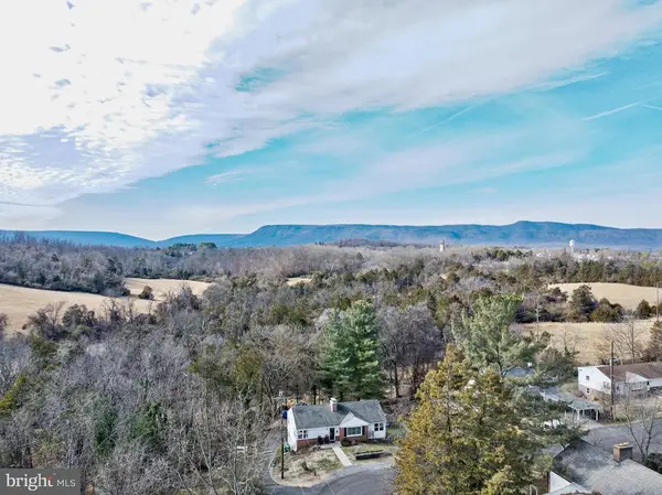 110 Highland Ct, Luray, VA 22835