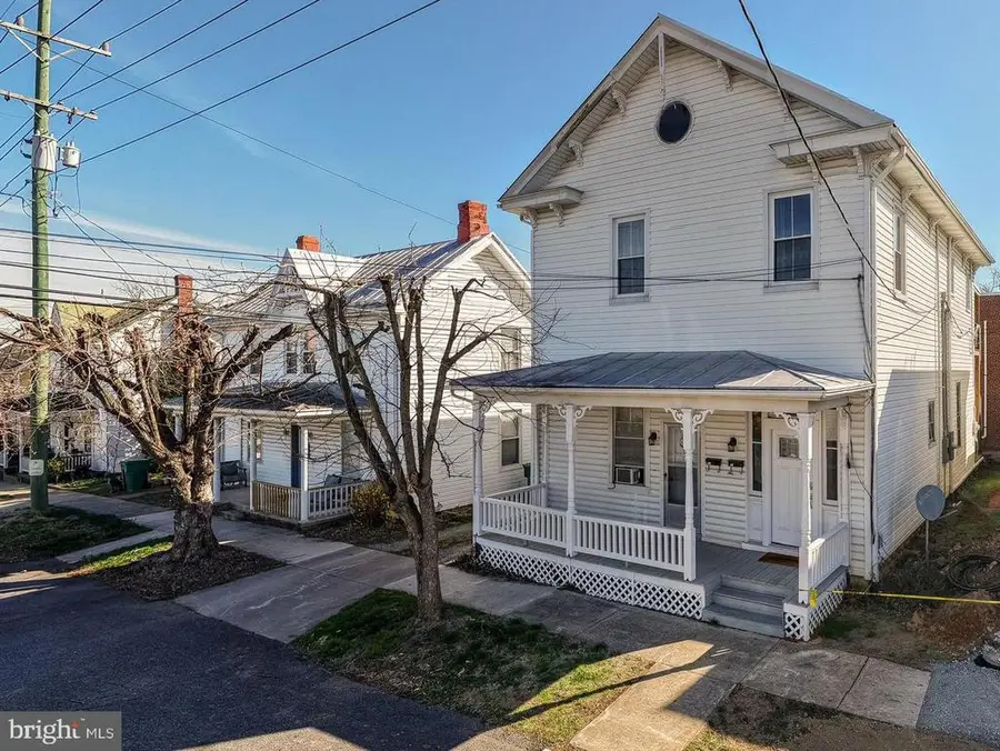 10 Deford Ave N, Luray, VA 22835 - #2