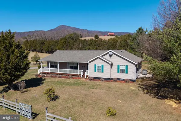 2301 Page Valley Rd S, Luray, VA 22835