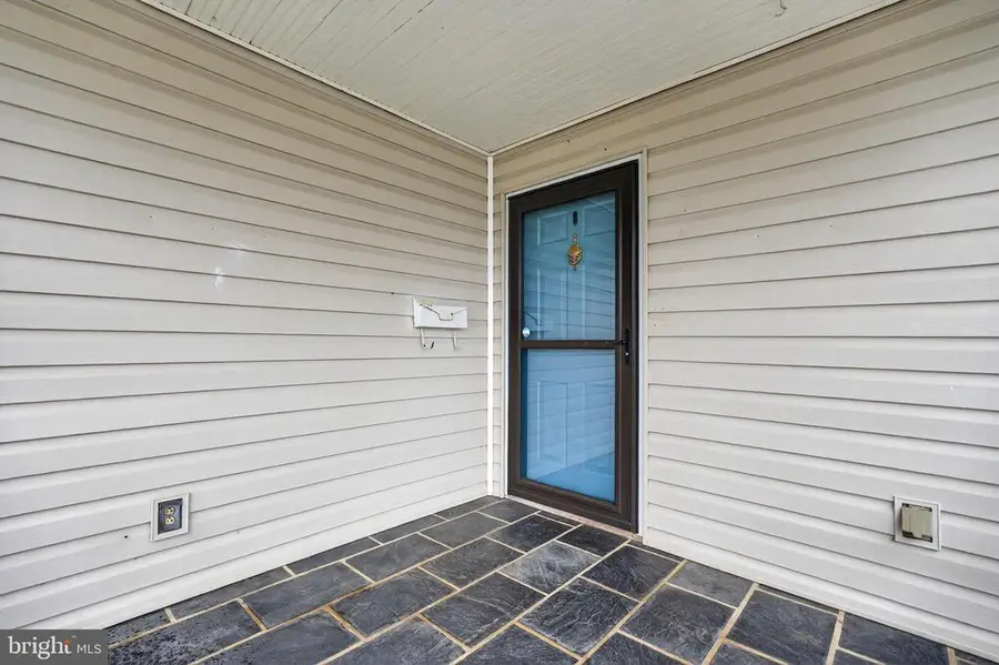 106 Shenandoah Ave, Shenandoah, VA 22849 - #3