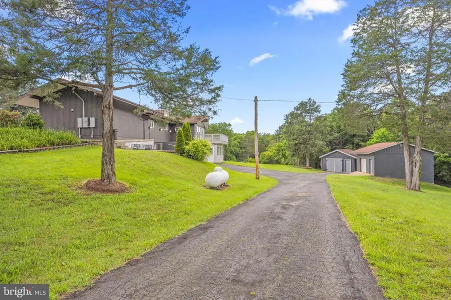 2370 Us Hwy 211 W, Luray, VA 22835 - #2