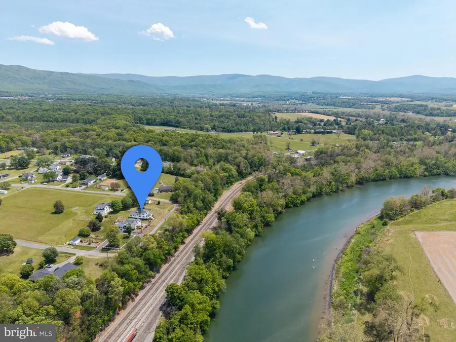 606 First St S, Shenandoah, VA 22849 - #2