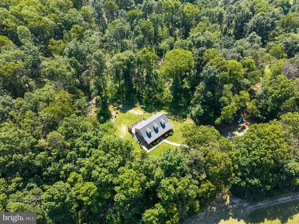 215 Brick Church Ln, Shenandoah, VA 22849