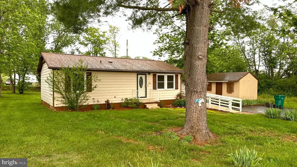 400 Sixth St, Luray, VA 22835 - #1